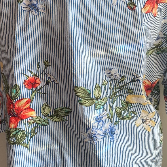 A cropped blue and white striped dress shirt with red and yellow Hawaiian - Picture 10 of 10